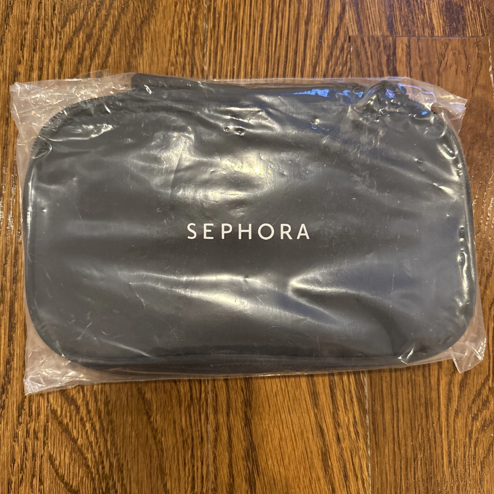 Sephora Tech Organizer Pouch Beauty Bag Black New in Bag
Opens in a new window or tab