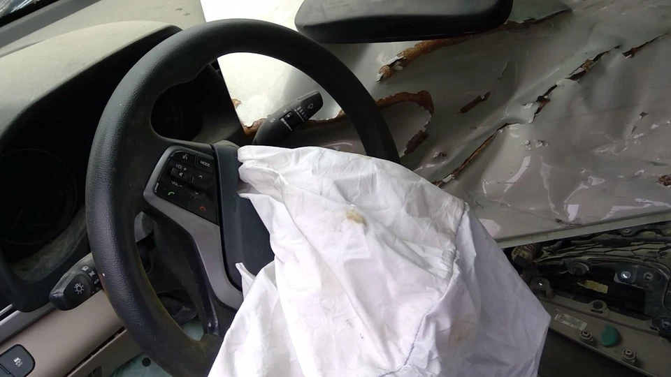 Motor de arranque usado se adapta a: Hyundai Elantra 2.0 2018 grado B Foto 2 de 4