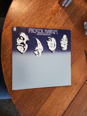 PROCOL HARUM ( BROKEN BARRICADES ) A&M 1971 VINYL LP w/ die cut cover 