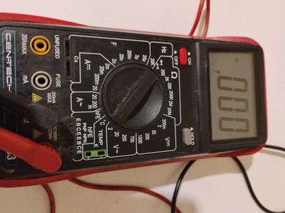 Cen-Tech 11 Functional Digital Multimeter Tested Working 61593 with Battery