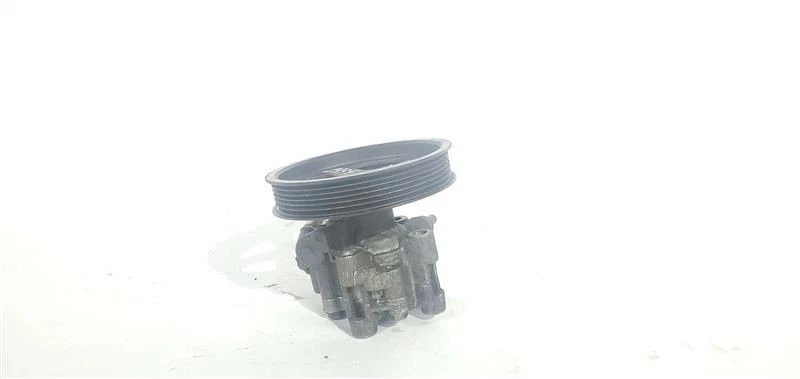 Bomba de dirección asistida GTS FWD OEM 2000 2001 2002 2003 2004 2005 Toyota Celica  Foto 4 de 4
