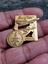 Delta Air Lines Pin