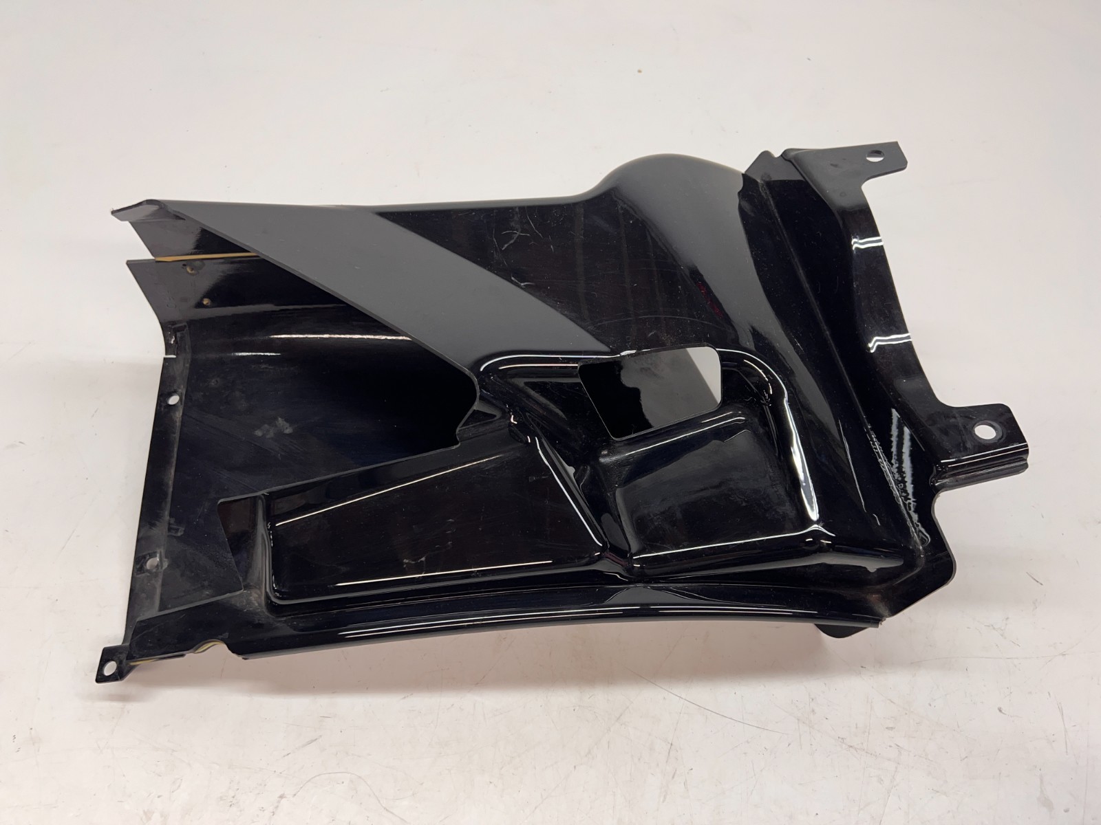 LAMBORGHINI AVENTADOR LP740 750 DRIVER LEFT REAR QUARTER AIR DUCT OEM 470117331D