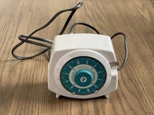 Vintage Intermatic Time-All Lamp & Appliance Timer Model A221-4