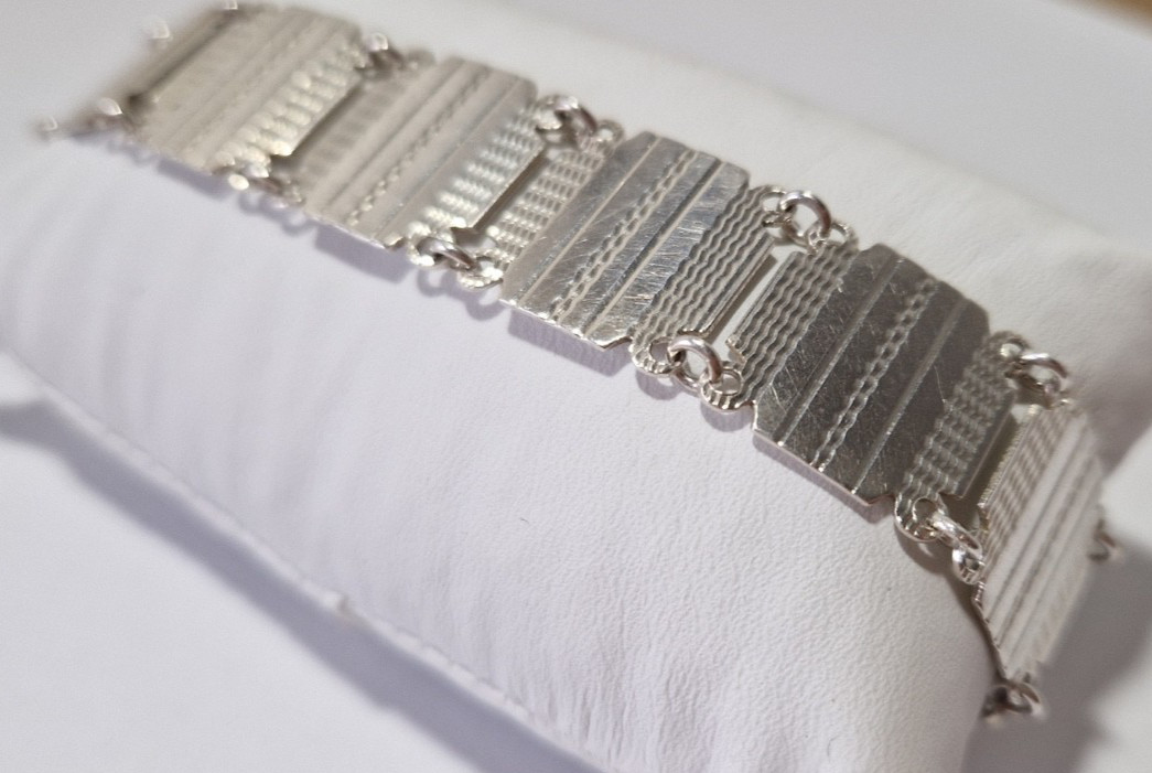 VINTAGE 7" SOLID SILVER ENGRAVED PATTERN CHAIN LI… - image 6