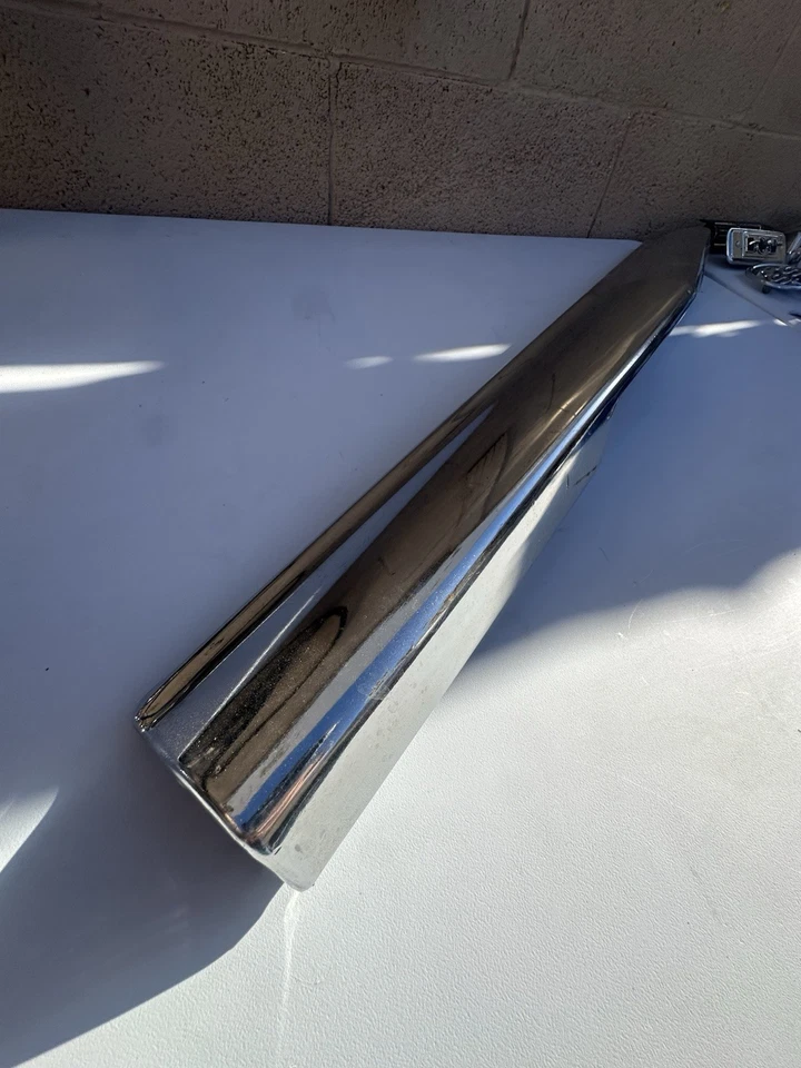 Chevrolet 1963 barra de parachoques central delantera Impala/Bel-air/Biscayne original Foto 3 de 4