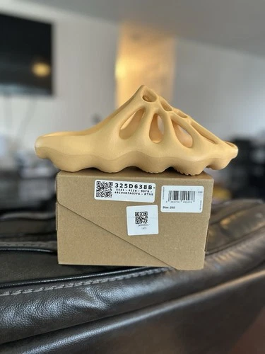 adidas Yeezy 450 Slide Cream Men’s Size 8 GZ9864