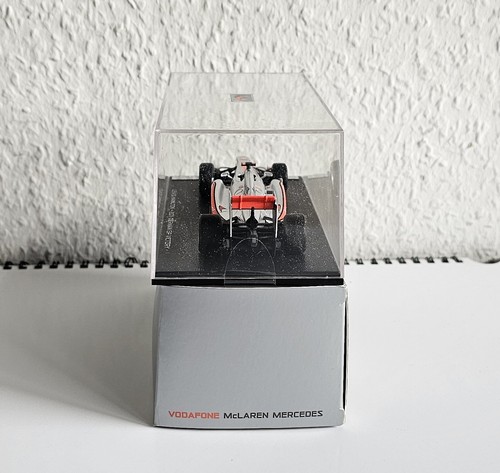 Spark Lewis Hamilton 2011 German GP Victory Vodafone McLaren Mercedes 1:43 - Bild 4 von 4
