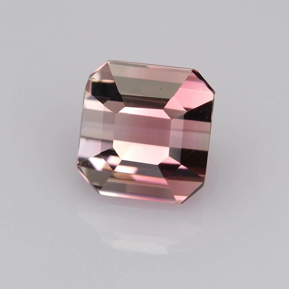 1,34 quilates - Turmalina de grado fino rosa dulce impecable a champán 2504392-11 Foto 2 de 4