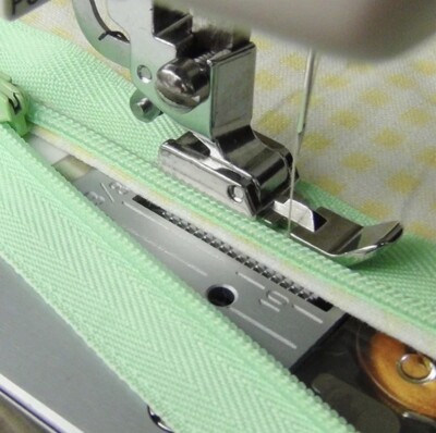 Reißverschlussfuß Für Nähmaschinen - Set Mit 2 Clips Kompatibel Mit Brother, Singer, Janome