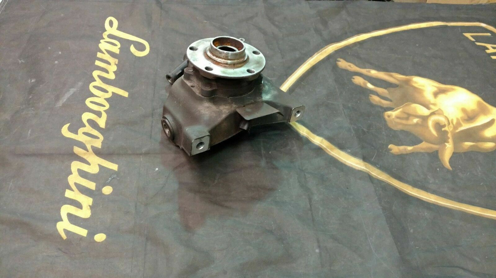 LAMBORGHINI GALLARDO FRONT RIGHT SIDE HUB KNUCKLE SPINDLE OEM 400407246A 04-08