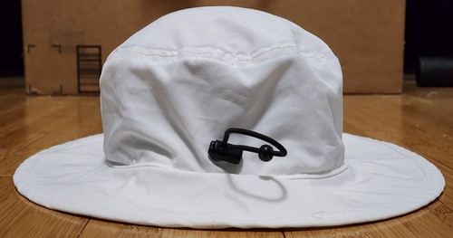 Titleist Breezer White Adult Bucket Brim Golf Hat Sun Protective Cap Adjustable - Picture 5 of 9