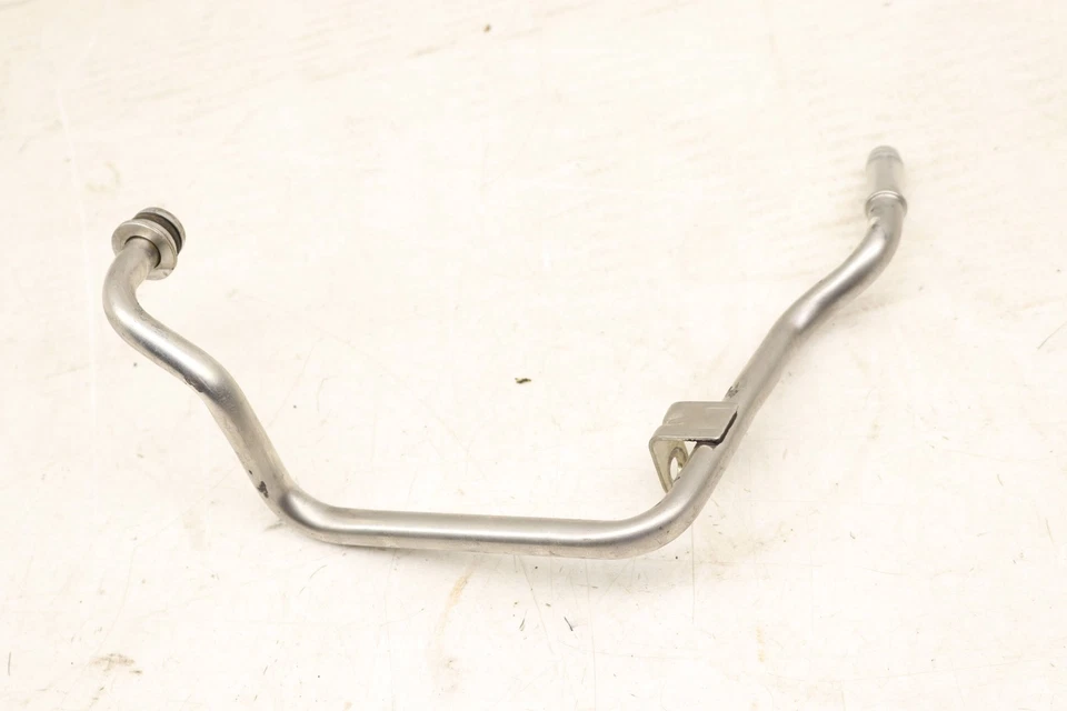 AUDI A8 QUATTRO 2013-2018 4,0 L - TUBO/LÍNEA refrigerante turbo derecho (retorno) Foto 2 de 4