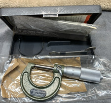 Mitutoyo Micrometer 0-25mm Micrometer NOS  103-125 Japan