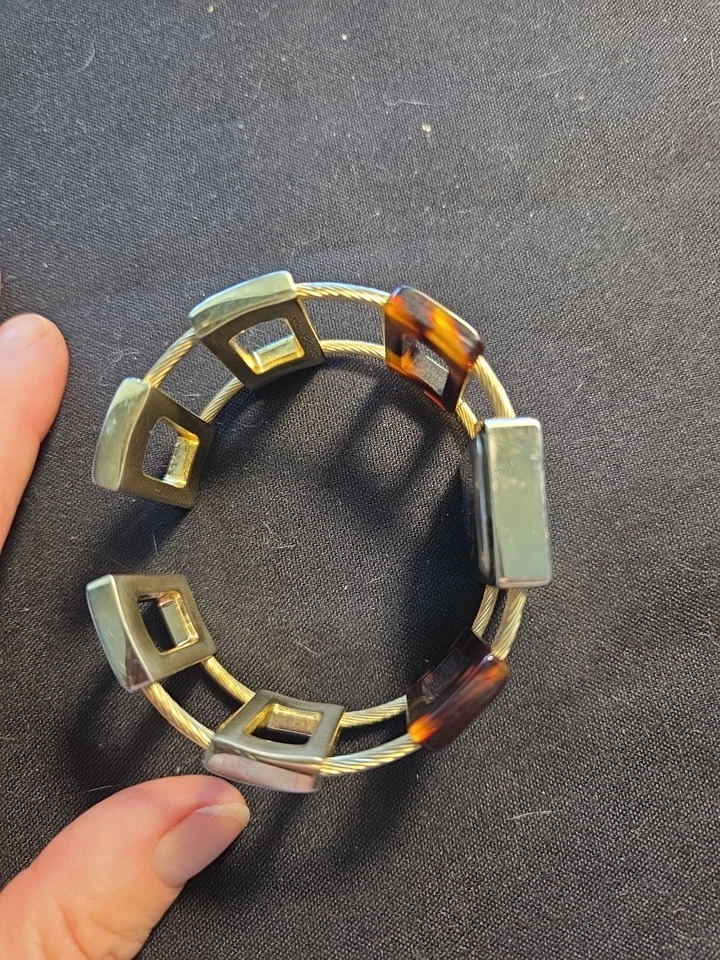 Geneva Platinum Goldtone & Tortoise Shell Cuff Bracelet 可扩展腕表 — 第 3/4 张图片