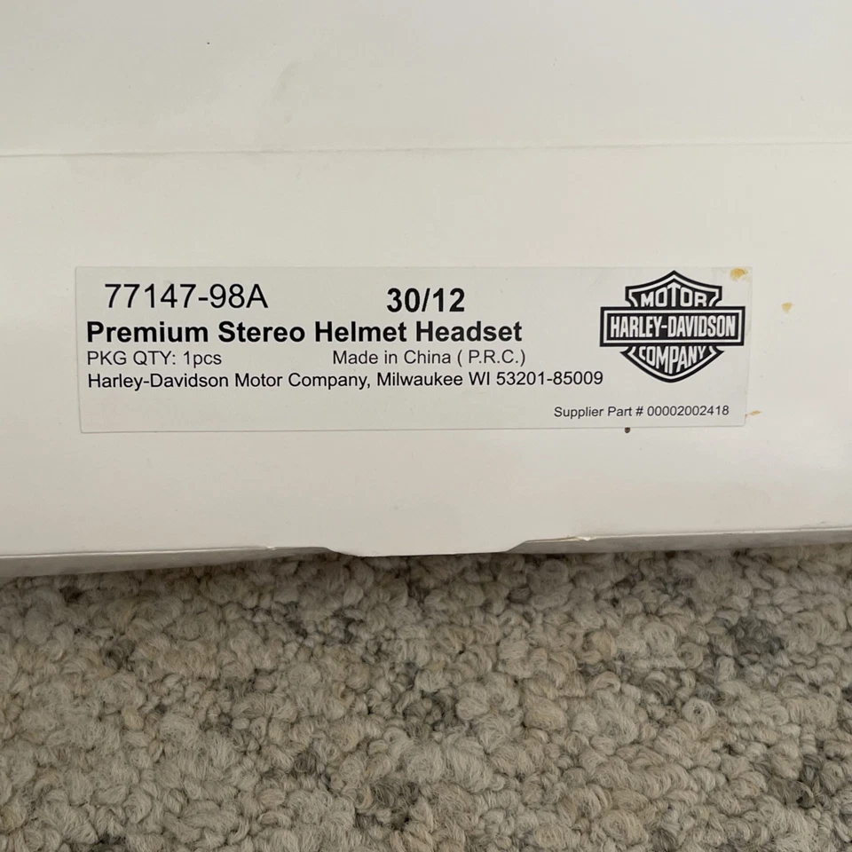 Auriculares Casco Estéreo Premium Harley-Davidson 77147-98A OEM NUEVOS Con Caja Foto 2 de 4