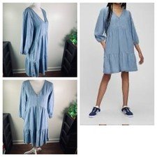 GAP women Organic Cotton chambray Blue V-Neck tiered Dress XS pockets above knee