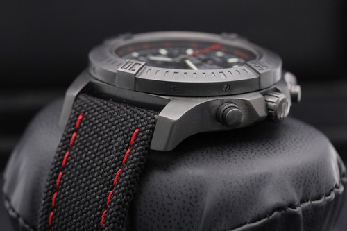 Breitling Colt Chronograph "Black Steel" M13388 - Picture 2 of 11