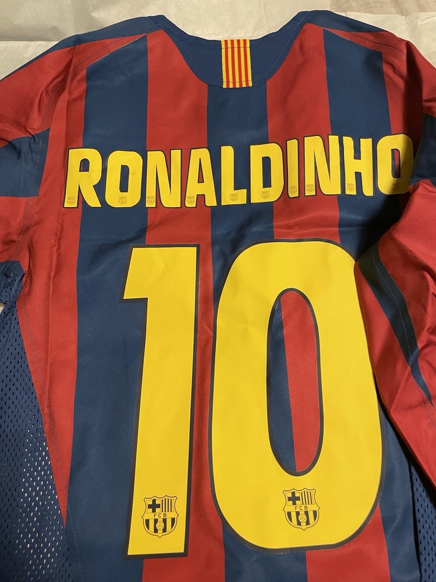 Nike FC BARCELONA 05/06 REISSUE S RONALDINHO 10 Jersey 100