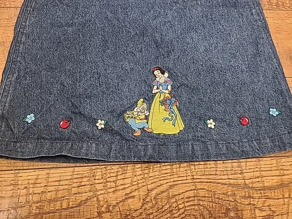 Vestido Falda Jean 7/8 De Colección Clásicos Disney Blancanieves y los Siete Enanitos Niñas Foto 3 de 4