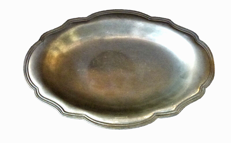 G METTEN PEWTER SCALLOPED EDGE OVAL TRAY - ANTIQUE