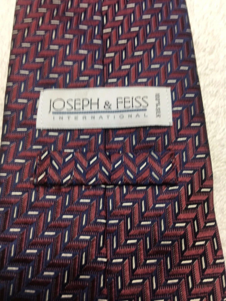 JOSEPH AND FEISS CORBATA HOMBRE BORGOÑA CON AZUL Y BLANCO 4 X 61 Foto 4 de 4