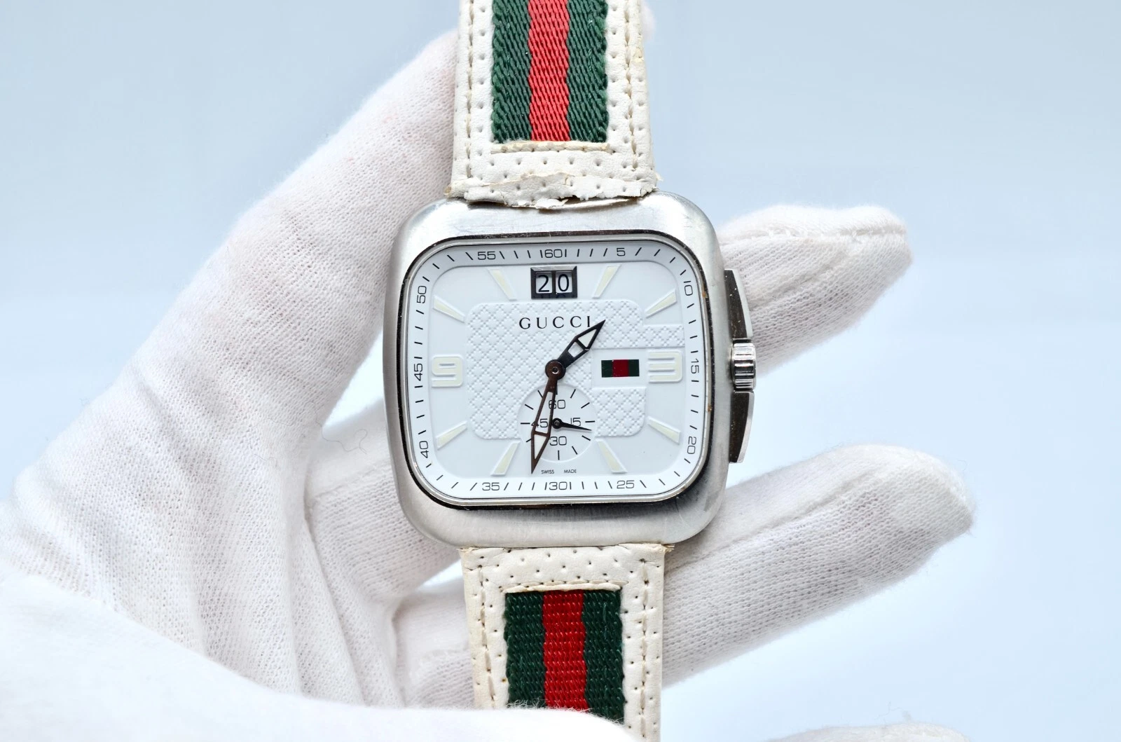 Montre à quartz pour homme GUCCI Coupe 131.3 YA131303 grande date cadran blanc