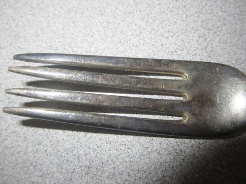 Vintage HARTFORD HOSPITAL Flatware DINNER FORK International Silver CO. - Picture 3 of 6