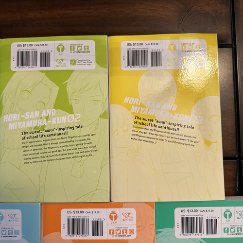 Horimiya Manga Volumes 1-7 English Softcover - Picture 8 of 12