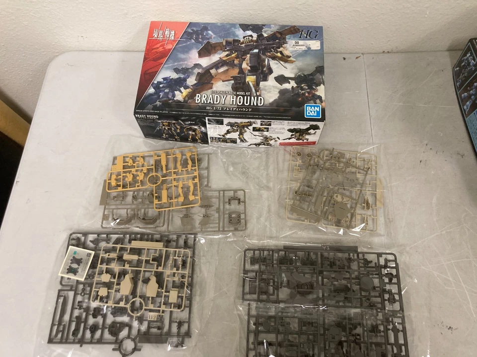 Lot of 4 Bandai Gundam HGUC #117 MS-06B Gouf Custom 1/144 Model Kits USA - Image 2 of 4