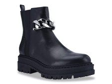 Woman's Boots Marc Fisher Parrie Bootie