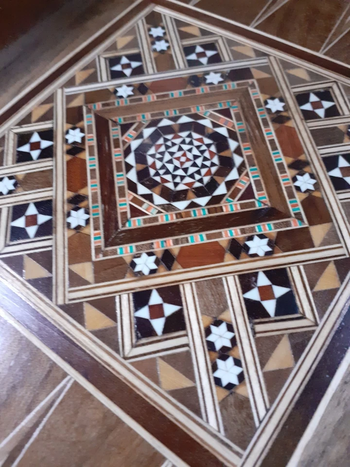 Antique Vintage Backgammon/ Chess Board Intricate And Very Detailed Lovely Piece - Image 2 of 4