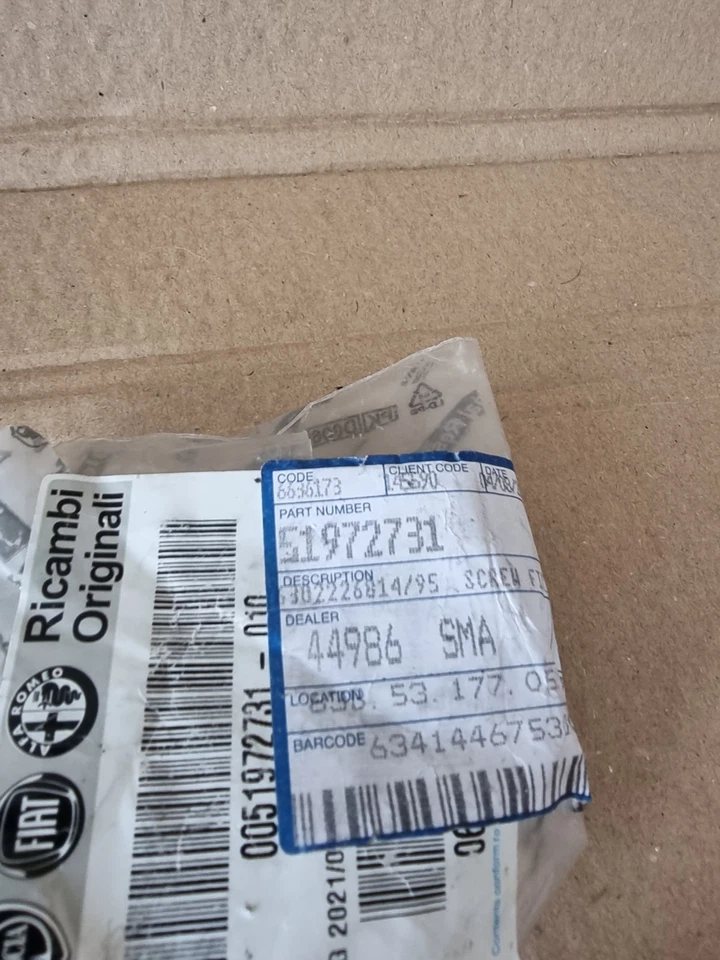 1x GENUINE JEEP RENEGADE TORX ENGINE SUPPORT BOLT M10x1.5x44 | 51972731 - Image 4 of 4