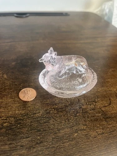 Mini Pink Glass Cow On Nest 21/2" x 1 3/4" Salt  Cellar Bowl Dish Depression