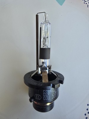 D2R 35W  NEW HID XENON HEADLIGHT BULB  PHILIPS