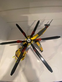 LEGO DINO 5886 T-REX HUNTER 2012 Only Helicopter is available, missing pieces