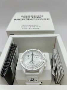 Omega x Swatch Snoopy Moonswatch Mission to the Moonphase New Moon Omega x Swatch Snoopy Moonswatch Mission to the Moonphase New Moon