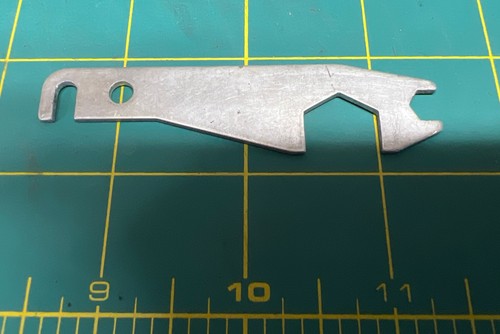 Used Vintage Associated AE 6955 RC10 Tool Turnbuckle Wrench RC10L RC10T Gold Pan - Picture 2 of 4