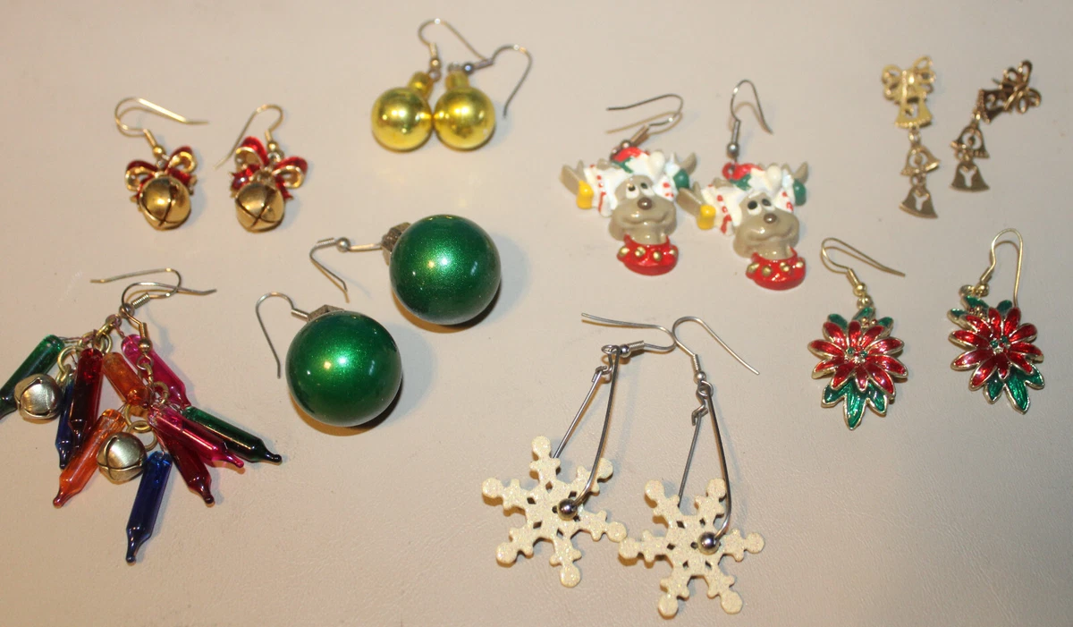 Vintage christmas best sale earrings