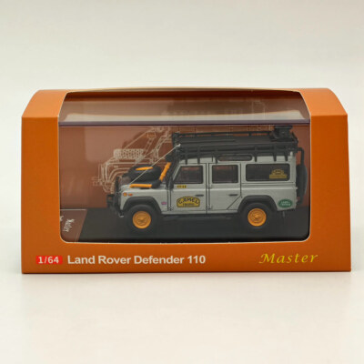 Master Land Rover Defender 110 Camel Cup Diecast Car Model With Accessories 1/64