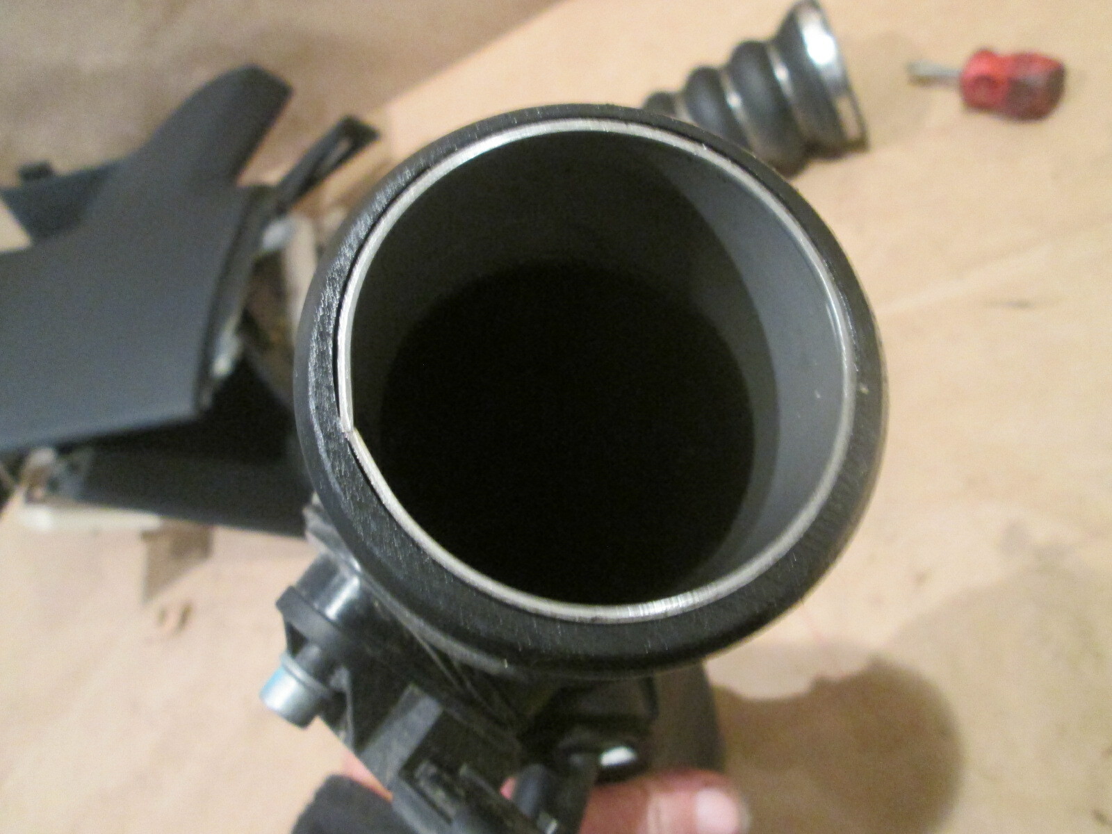 Ferrari 488 - LH Pipe From Intercooler To Throttle Body P/N 322655