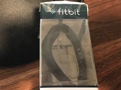 Fitbit Flex Wireless Activity Sleep Wristband - Black  FB401BK  FOR PARTS
