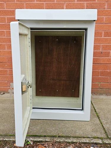 GFK Schaltschrank Kioskschrank Zählerkasten T2 B570 x T400 x H840 - Bild 4 von 4