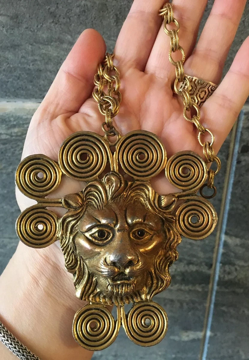 Alexis kirk best sale necklace