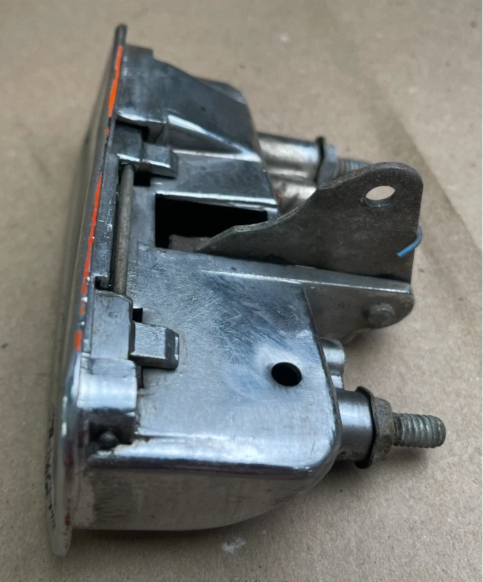 1969-1982 Chevrolet Corvette C3 OEM GM дверная ручка правая б/у - Изображение 4 из 4