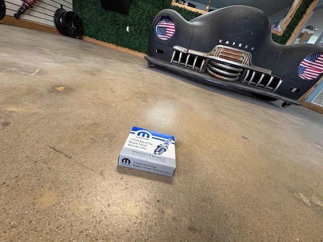 1 Set of 4 Genuine Jeep 11-24 Iridium Spark Plug SP149125AF same as dealership