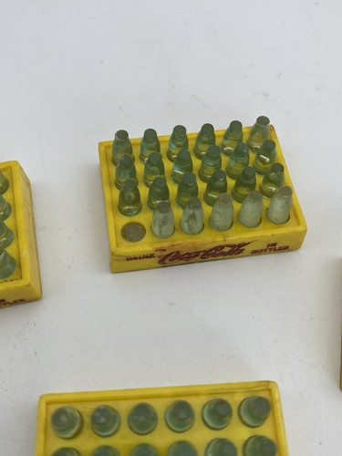 4 custodie Coca Cola in miniatura 24 bottiglie vintage soda casa delle bambole treno accessori - Foto 3 di 7