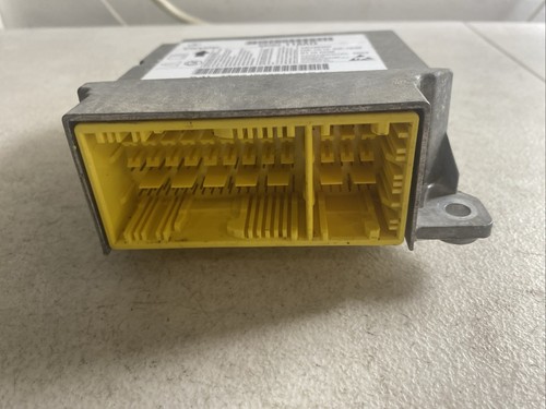 2012 DODGE GRAND CARAVAN restraint control module OEM - Picture 6 of 7
