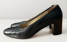 Vintage Salvatore Ferragamo Women's Blue Leather Low Heel Pumps Size 5.5 B