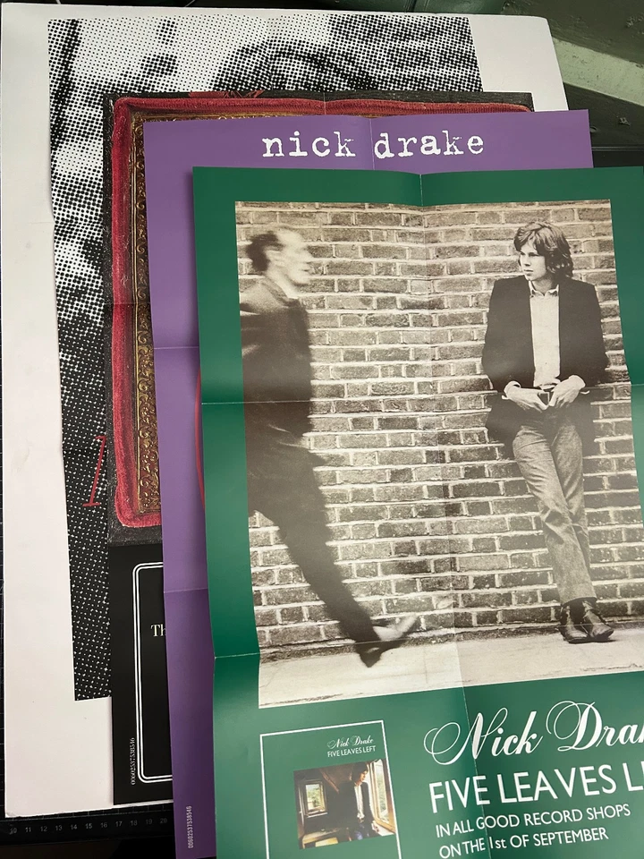 N.R. Drake - 69 Tuck Box Nick Drake 4 CD 4 POSTERS Box Set READ Sealed Foto 4 de 4